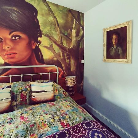 นัมเบอร์ 18 Bed & Breakfast คอนวี ภายนอก รูปภาพ