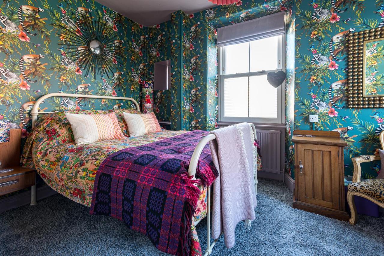 นัมเบอร์ 18 Bed & Breakfast คอนวี ภายนอก รูปภาพ