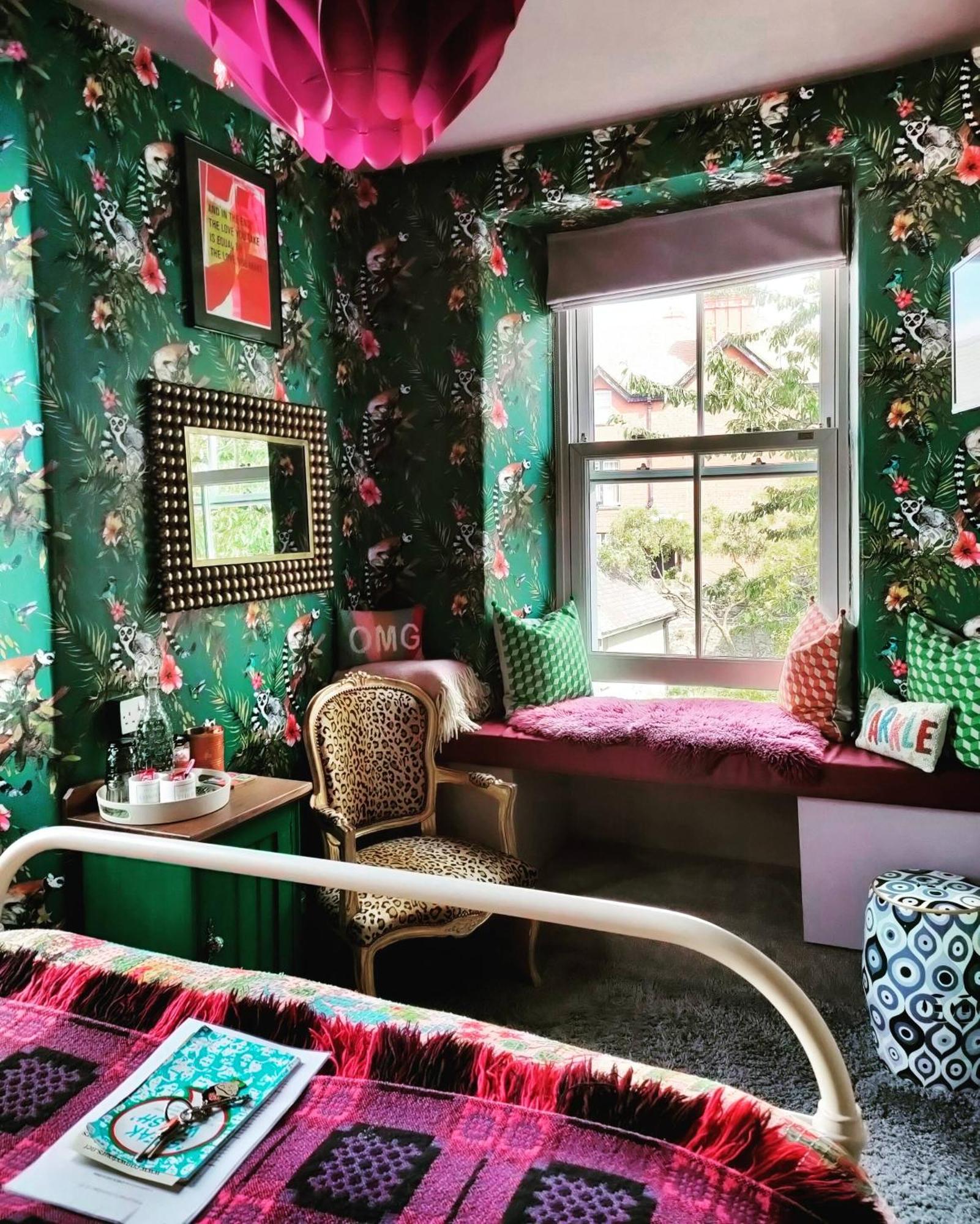นัมเบอร์ 18 Bed & Breakfast คอนวี ภายนอก รูปภาพ