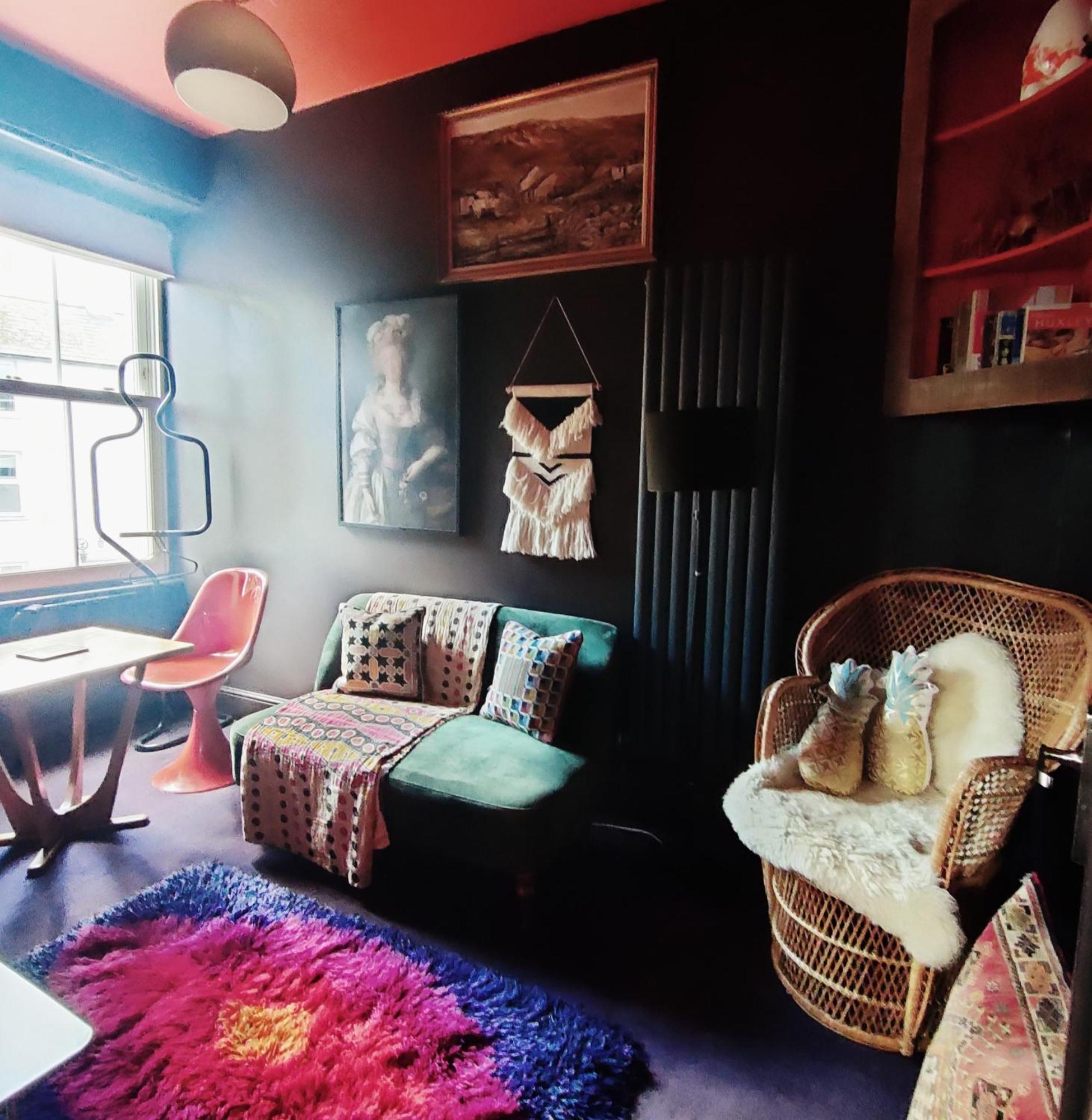 นัมเบอร์ 18 Bed & Breakfast คอนวี ภายนอก รูปภาพ